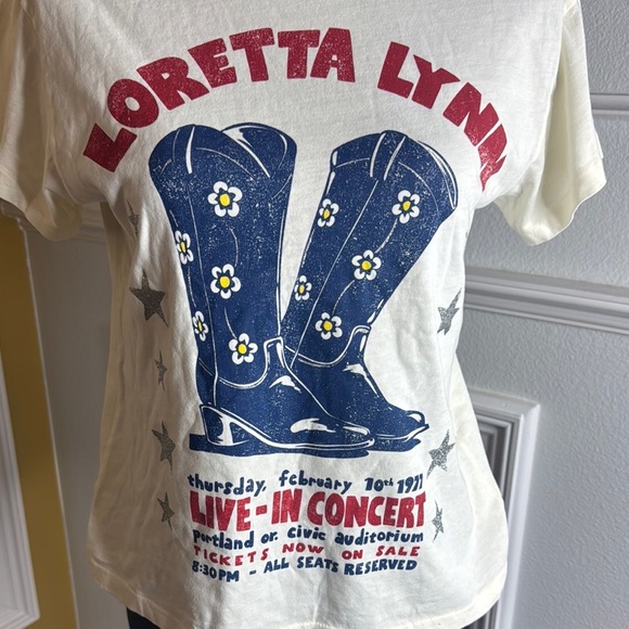 Loretta Lynn Concert Graphic T-Shirt - Picture 3 of 8
